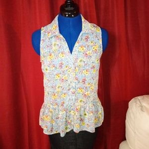 Flowery sleeveless top